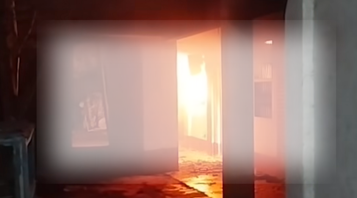 ঢাকা বিশ্ববিদ্যালয়ের শিক্ষার্থী সাম্য হত্যার ঘটনায় মাদারীপুরের তামিমের বাড়িতে অগ্নিসংযোগ